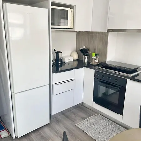 Διαμέρισμα Comfortable In - 55 M² With Private Parking Ναζαρέ
