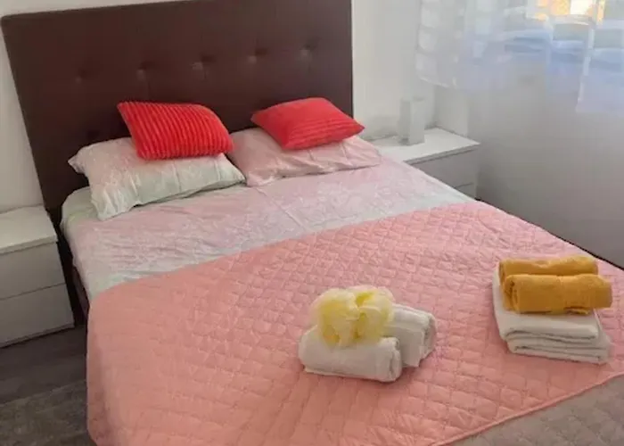 Daire Comfortable In - 55 M² With Private Parking Nazaré