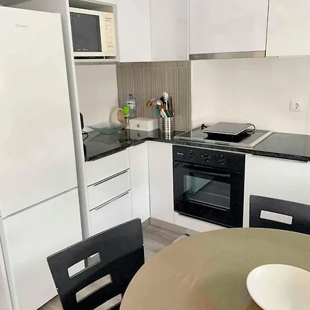 Apartment Comfortable In 55 M² With Private Parking