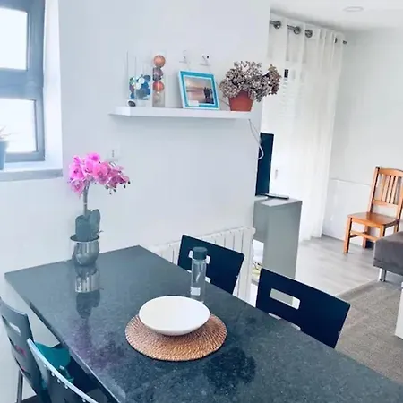 Apartment Comfortable In 55 M² With Private Parking